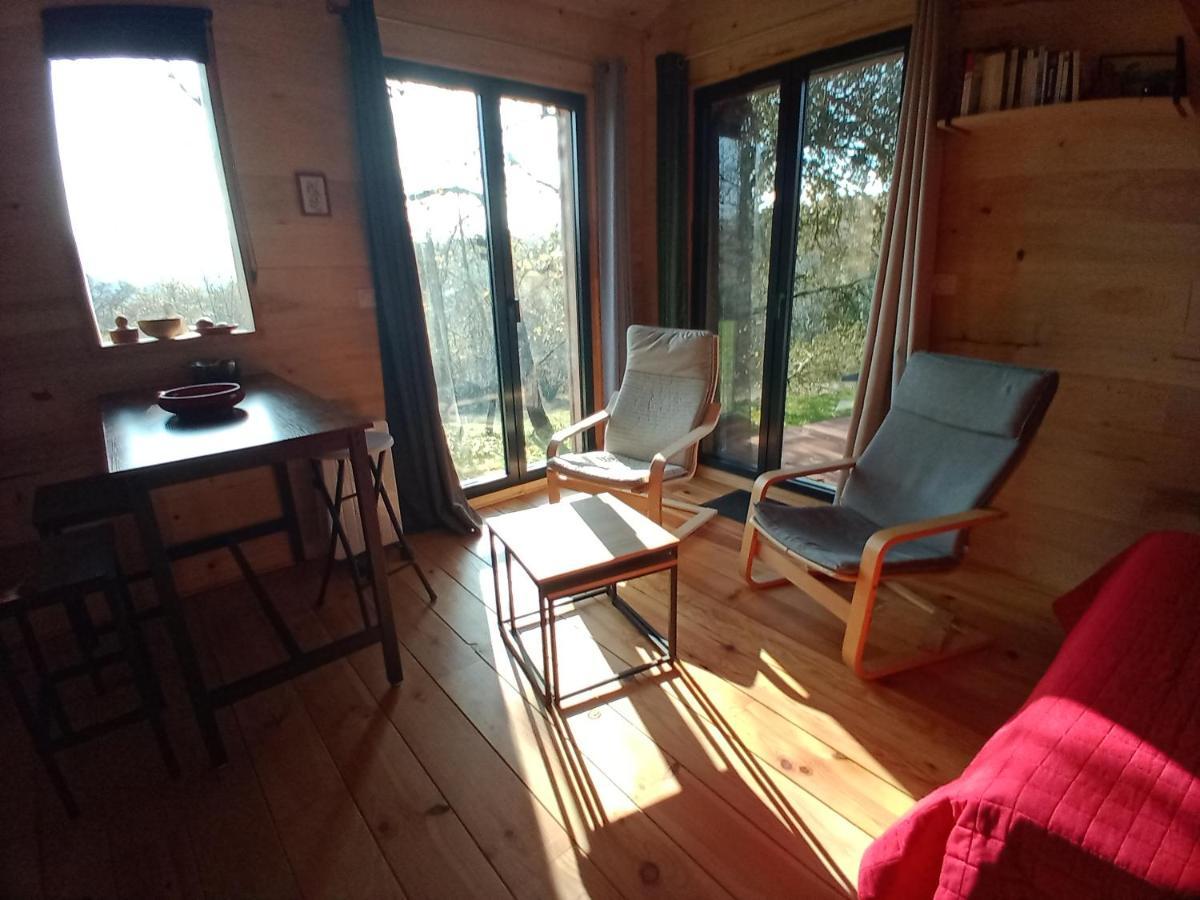 Maison Dans Un Ecrin De Verdure Saint-Leon-sur-Vezere Exteriör bild